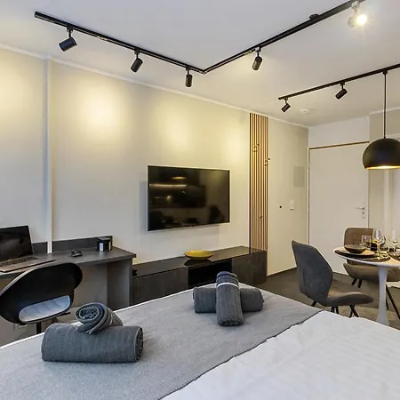 Fuer 1-2 - Wlan - Parkplatz - Homeoffice * קייזרסלאוטרן